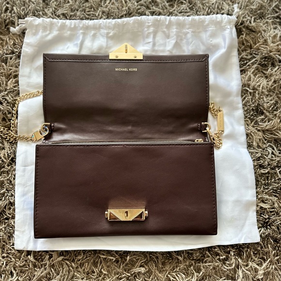 Michael Kors Large Crossbody Clutch - Picture 12 of 13